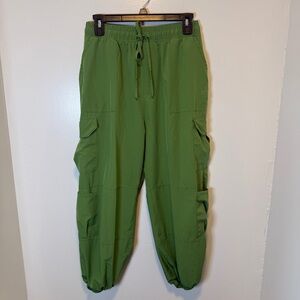 Albion green cargo‎ joggers women's size Medium petite